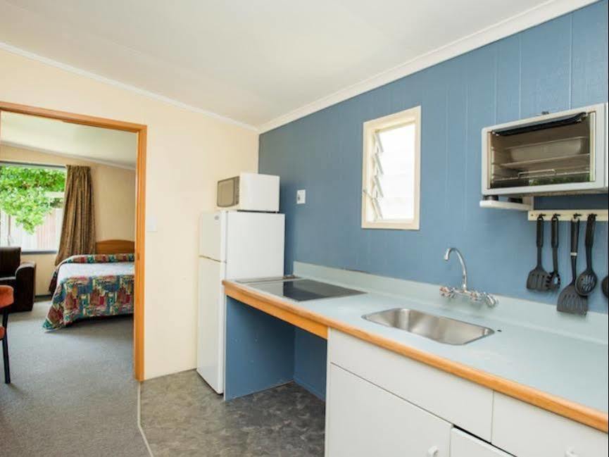 Travellers Inn Motel Gisborne Exteriör bild